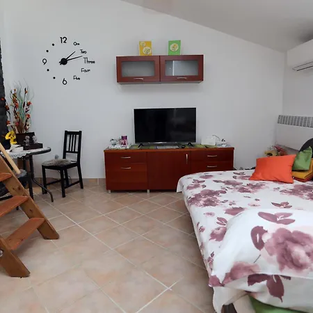Izabela 5g Apartment